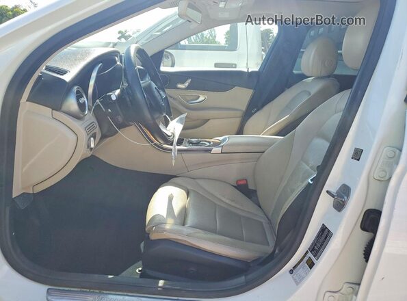 55SWF4JB5HU198778 2017 MERCEDES-BENZ C Белый Вид салона спереди