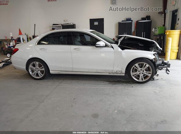 55SWF4JB6GU128026 2016 MERCEDES-BENZ C-CLASS White Вид задньої частини салону