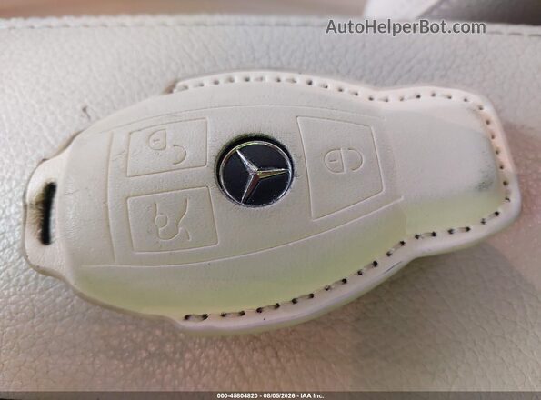 55SWF4JB6GU128026 2016 MERCEDES-BENZ C-CLASS White Вид панелі приладів