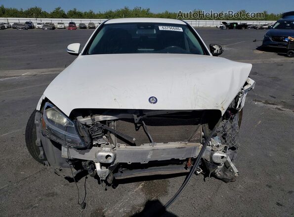 55SWF4JB6GU130763 2016 MERCEDES-BENZ C White Widok z przodu