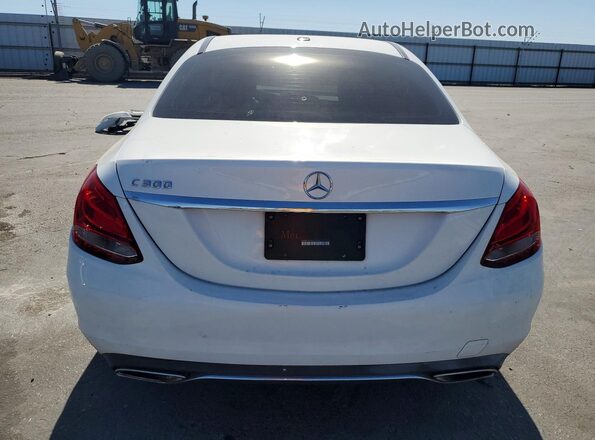 55SWF4JB6GU130763 2016 MERCEDES-BENZ C White Widok z tyłu