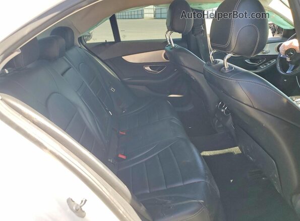 55SWF4JB6GU130763 2016 MERCEDES-BENZ C White Widok tylnych siedzeń