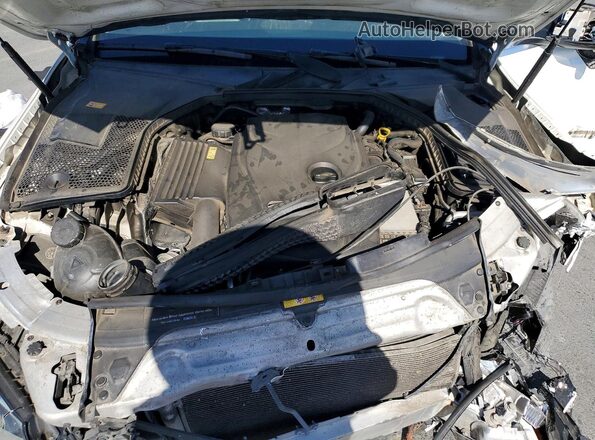55SWF4JB6GU130763 2016 MERCEDES-BENZ C White Widok wnętrza z tyłu