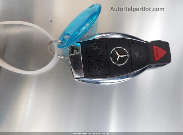 55SWF4JB6HU211621 2017 MERCEDES-BENZ C-CLASS Blue Widok deski rozdzielczej