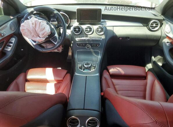 55SWF4JB6JU275681 2018 MERCEDES-BENZ C Black Առջևի վահանակի տեսք