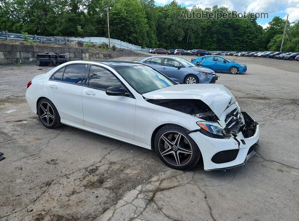 55SWF4JB6JU278855 2018 MERCEDES-BENZ C White Przód prawy