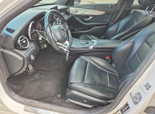 55SWF4JB6JU278855 2018 MERCEDES-BENZ C White Widok wnętrza z przodu