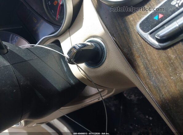 55SWF4JB7GU097286 2016 MERCEDES-BENZ C-CLASS Белый Вид панели приборов