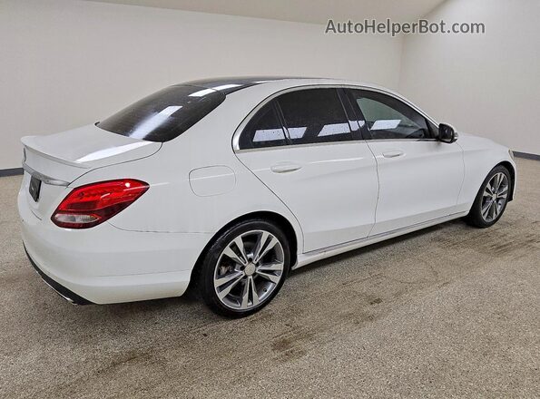 55SWF4JB7GU132070 2016 MERCEDES-BENZ C White Trasero derecho