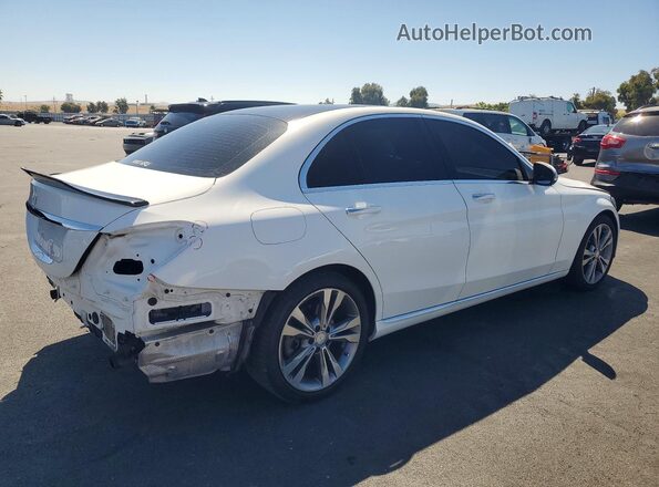 55SWF4JB7GU162735 2016 MERCEDES-BENZ C Белый Задняя правая четверть