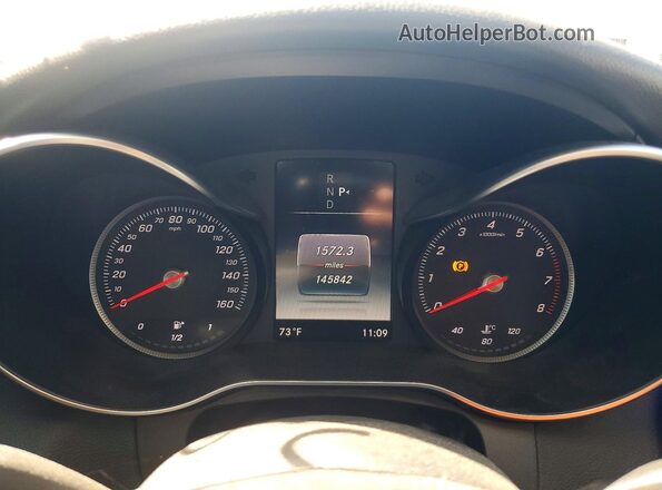 55SWF4JB7GU162735 2016 MERCEDES-BENZ C Белый Вид щитка приборов