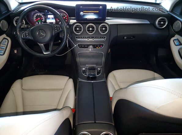 55SWF4JB7HU182114 2017 MERCEDES-BENZ C Gray Vista del salpicadero