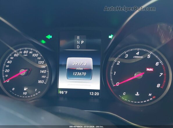 55SWF4JB7JU249218 2018 MERCEDES-BENZ C-CLASS Серебряный Вид задних сидений