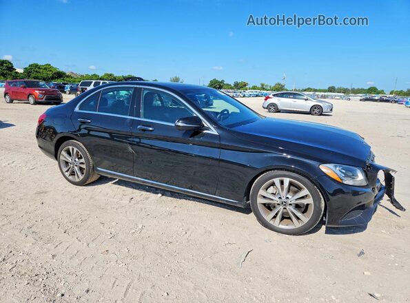 55SWF4JB7JU270389 2018 MERCEDES-BENZ C Black Przód prawy