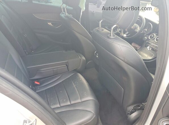 55SWF4JB8GU159021 2016 MERCEDES-BENZ C Silver Вид задніх сидінь