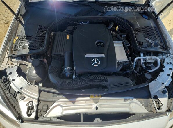55SWF4JB8HU197396 2017 MERCEDES-BENZ C White Widok wnętrza z tyłu