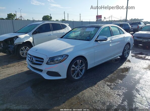 55SWF4JB8HU205917 2017 MERCEDES-BENZ C-CLASS Белый Передняя левая четверть