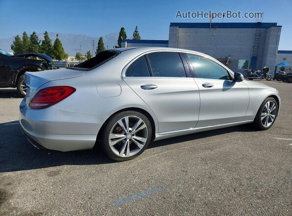 55SWF4JB8JU275682 2018 MERCEDES-BENZ C Silver Задня права чверть