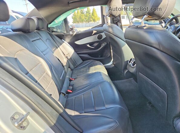 55SWF4JB8JU275682 2018 MERCEDES-BENZ C Silver Вид задніх сидінь