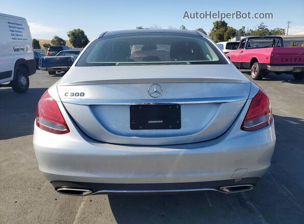 55SWF4JB9GU141479 2016 MERCEDES-BENZ C Silver Widok z tyłu