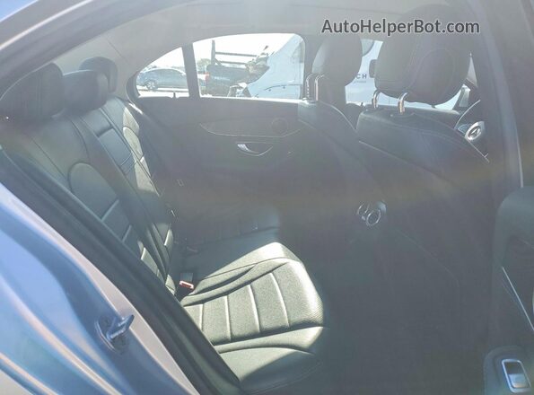 55SWF4JB9GU141479 2016 MERCEDES-BENZ C Silver Widok tylnych siedzeń
