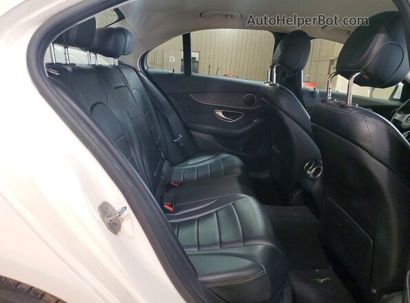 55SWF4JB9GU167094 2016 MERCEDES-BENZ C White Հետևի նստատեղերի տեսք