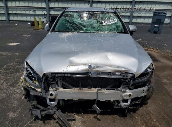 55SWF4JB9GU171274 2016 MERCEDES-BENZ C Silver Widok z przodu