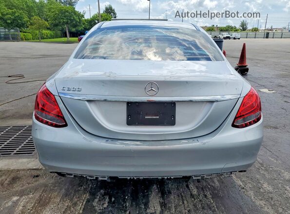 55SWF4JB9GU171274 2016 MERCEDES-BENZ C Silver Widok z tyłu