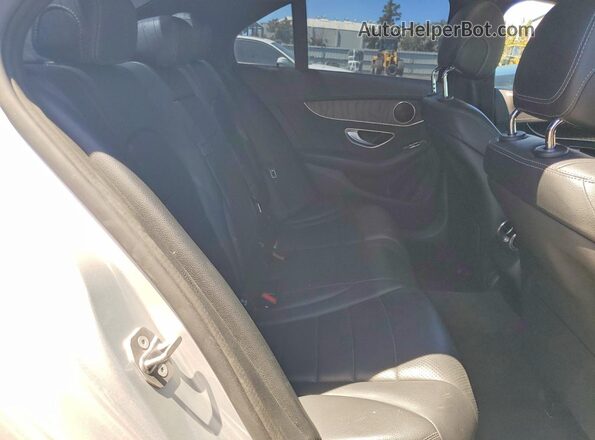 55SWF4JB9HU228378 2017 MERCEDES-BENZ C Silver Widok tylnych siedzeń