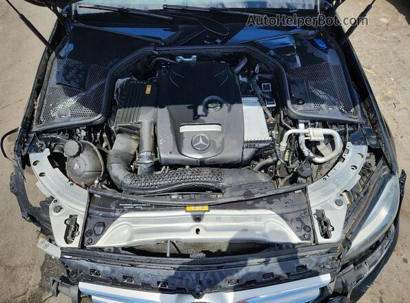 55SWF4JB9JU240701 2018 MERCEDES-BENZ C Black Вид задньої частини салону