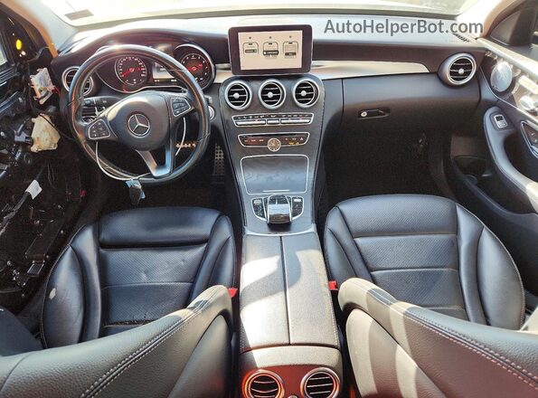 55SWF4JBXHU181264 2017 MERCEDES-BENZ C Черный Вид панели приборов