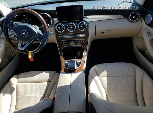 55SWF4JBXJU264022 2018 MERCEDES-BENZ C Black Вид панелі приладів