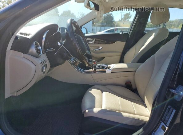 55SWF4JBXJU264022 2018 MERCEDES-BENZ C Black Вид салону спереду