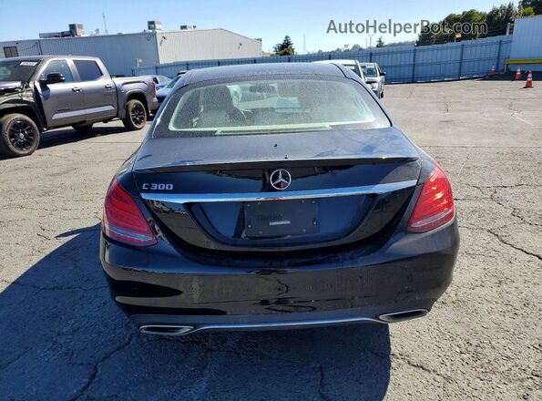 55SWF4JBXJU264022 2018 MERCEDES-BENZ C Black Вид ззаду