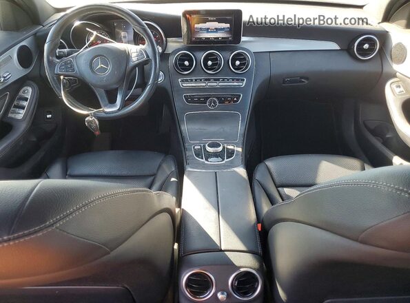 55SWF4JBXJU268894 2018 MERCEDES-BENZ C White Вид панелі приладів