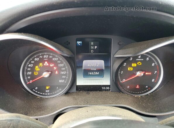 55SWF4JBXJU273402 2018 MERCEDES-BENZ C Black ხელსაწყოთა პანელის ხედი