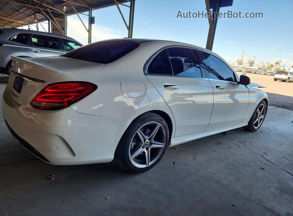 55SWF4JBXJU279538 2018 MERCEDES-BENZ C White Задня права чверть