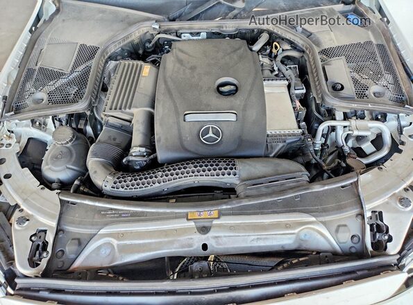 55SWF4JBXJU279538 2018 MERCEDES-BENZ C White Вид задньої частини салону