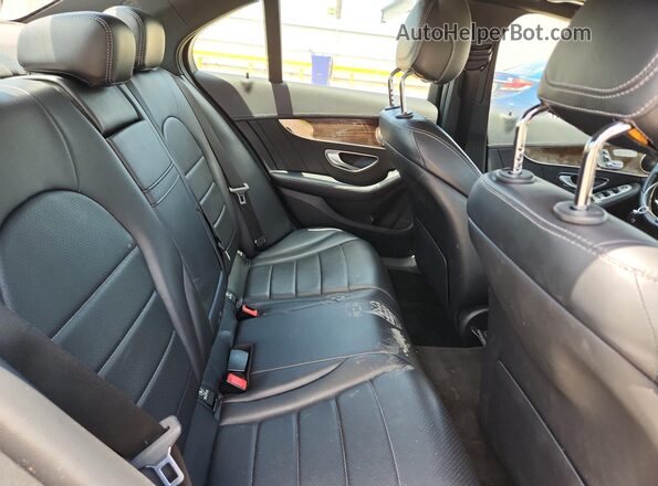 55SWF4KB0HU196290 2017 MERCEDES-BENZ C Black Vista de los asientos traseros