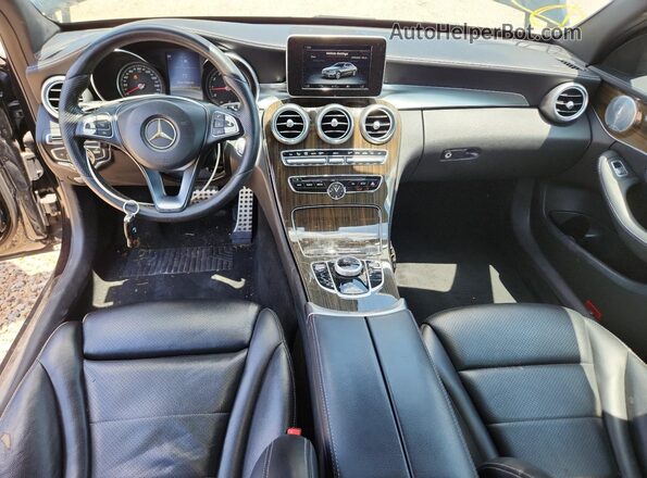55SWF4KB0HU196290 2017 MERCEDES-BENZ C Black Vista del salpicadero