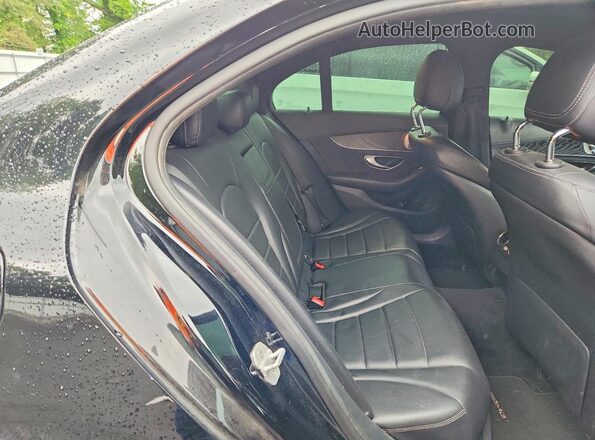 55SWF4KB2GU100450 2016 MERCEDES-BENZ C Black Widok tylnych siedzeń