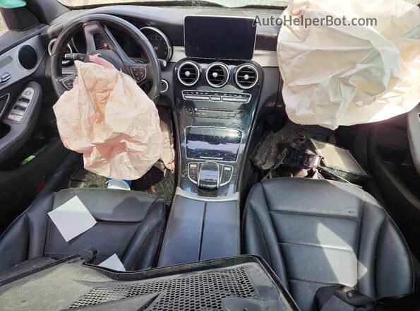 55SWF4KB2GU109326 2016 MERCEDES-BENZ C Black Dashboard view