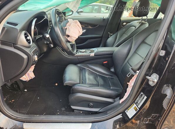 55SWF4KB3HU204172 2017 MERCEDES-BENZ C Черный Вид салона спереди