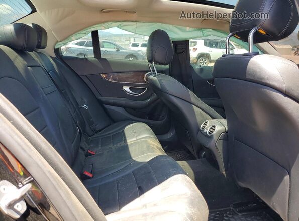 55SWF4KB3HU215995 2017 MERCEDES-BENZ C Black Vista de los asientos traseros