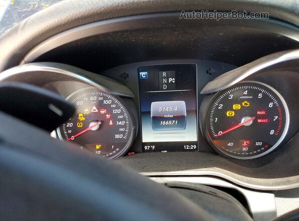 55SWF4KB3HU215995 2017 MERCEDES-BENZ C Black Vista del cuadro de instrumentos
