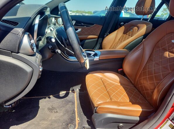55SWF4KB3JU266922 2018 MERCEDES-BENZ C Red Front interior view
