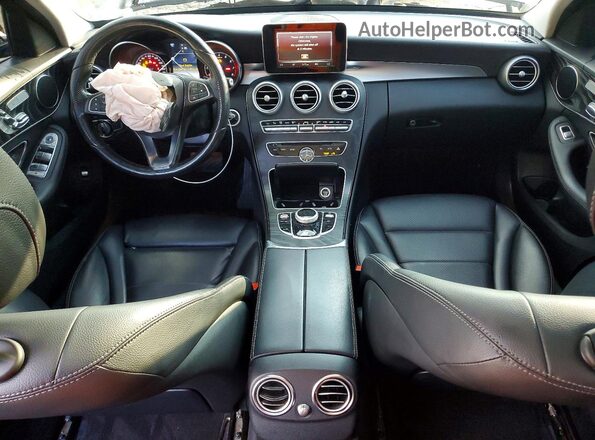 55SWF4KB4HU180593 2017 MERCEDES-BENZ C Black Вид панелі приладів