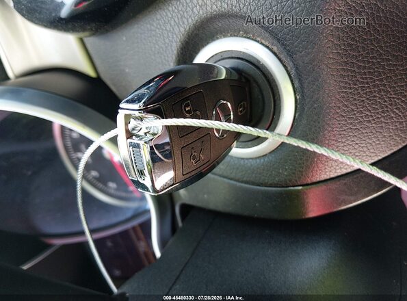 55SWF4KB5GU098452 2016 MERCEDES-BENZ C-CLASS Black Dashboard view