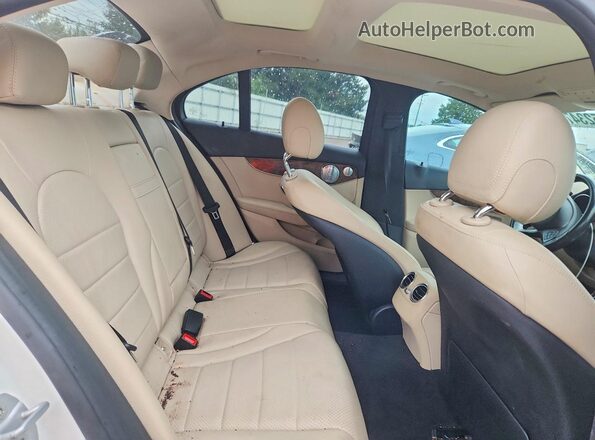 55SWF4KB5GU146659 2016 MERCEDES-BENZ C White Вид задніх сидінь