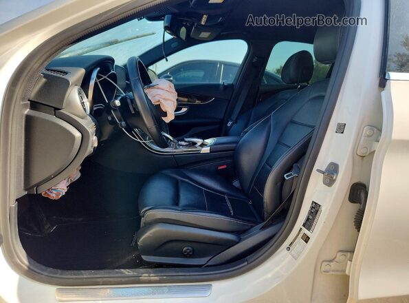 55SWF4KB6HU218650 2017 MERCEDES-BENZ C White Вид салону спереду